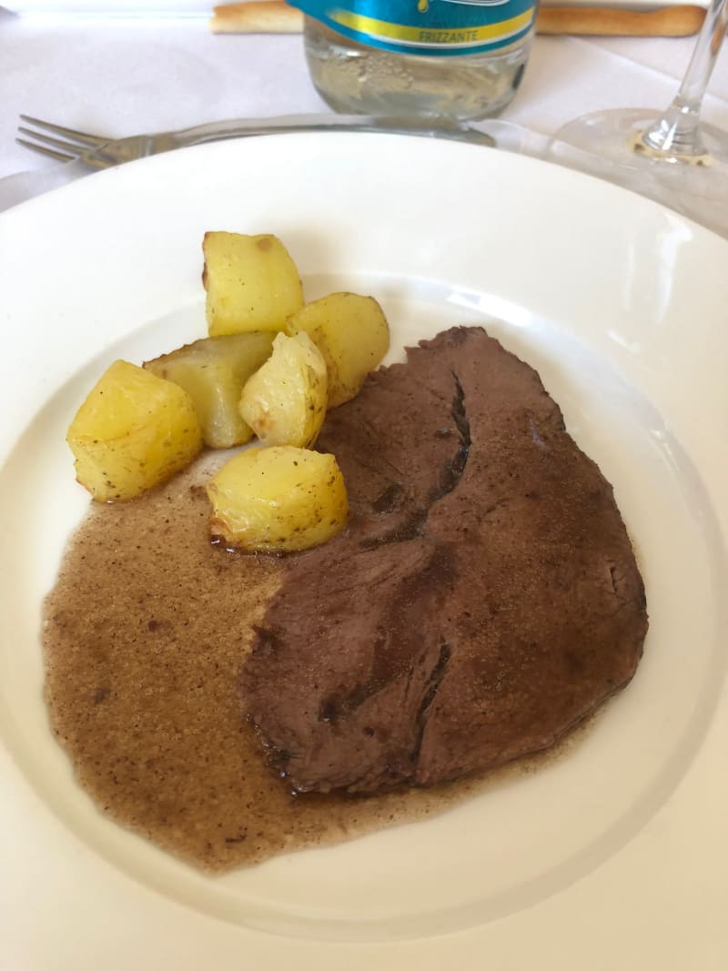 Arrosto con patate - Ristorante Parco le Pigne