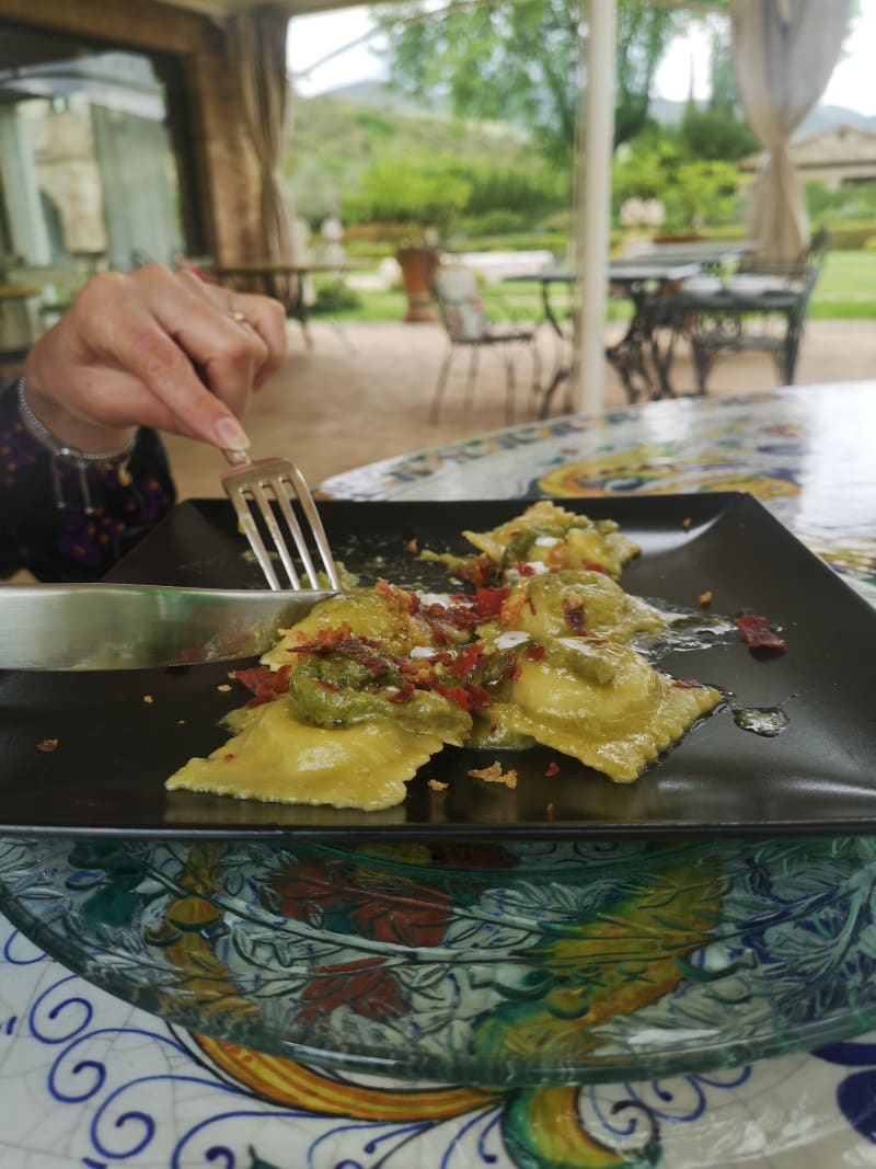 Ravioli con ingredienti km. 0⃣ - Tenuta del Gallo