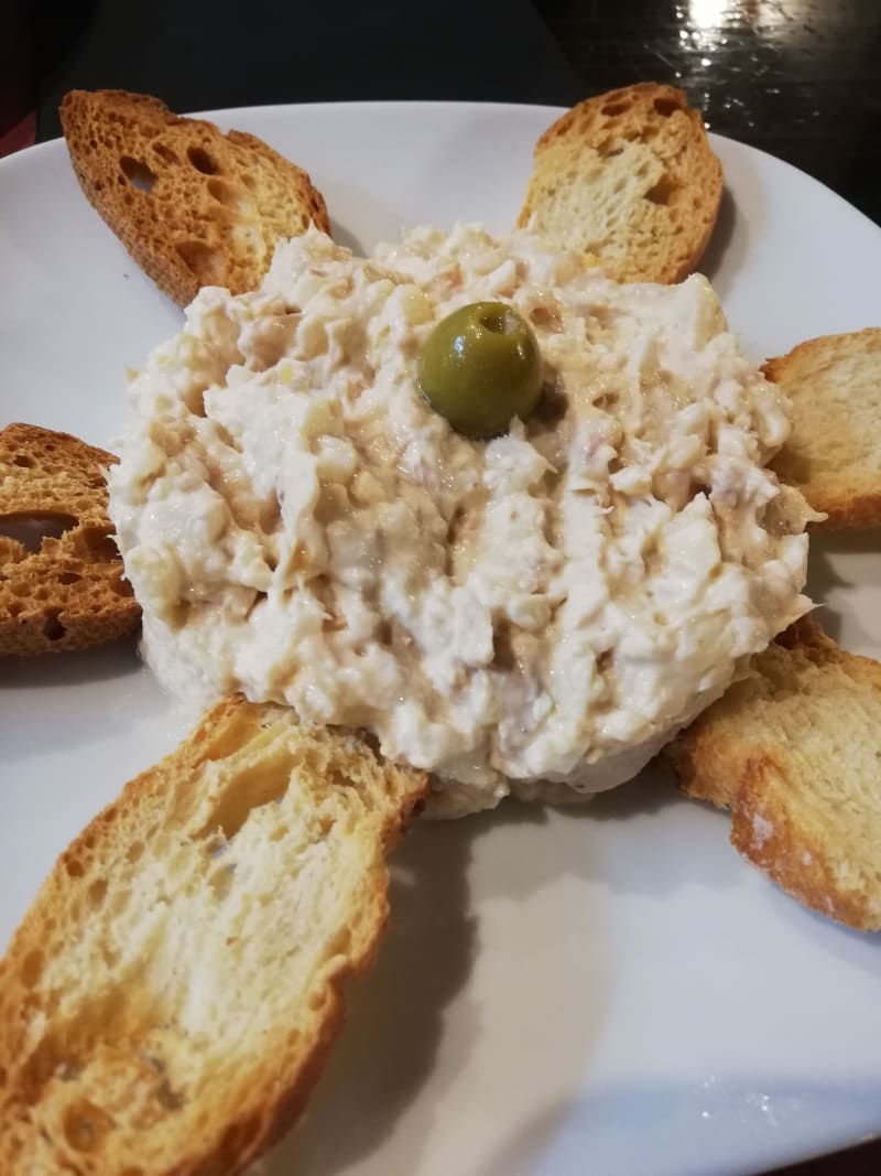 Uuuuummmm, Ensaladilla Casera!!  - MAKES TAPERIA, Barcelona