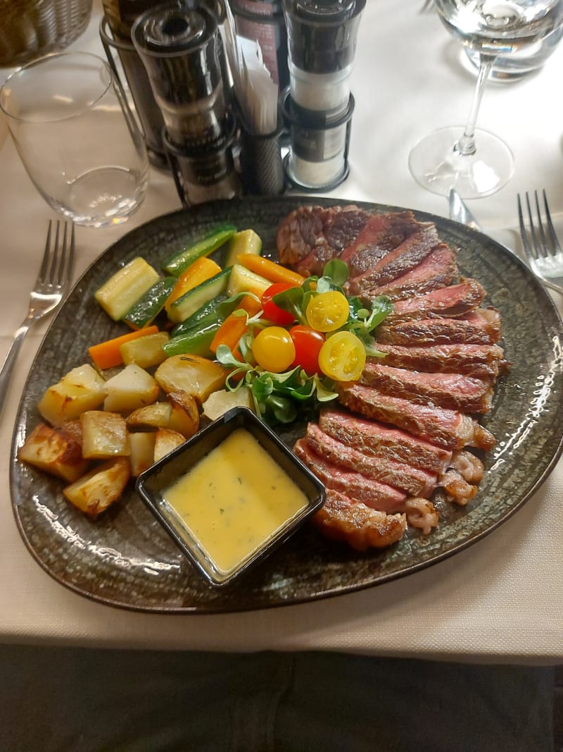 TAGLIATA DI BLACK ANGUS - Ristorante La Torre