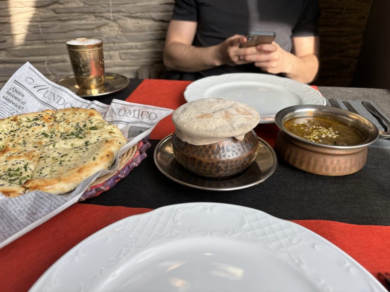 Kesri Gastrobar India, Reus