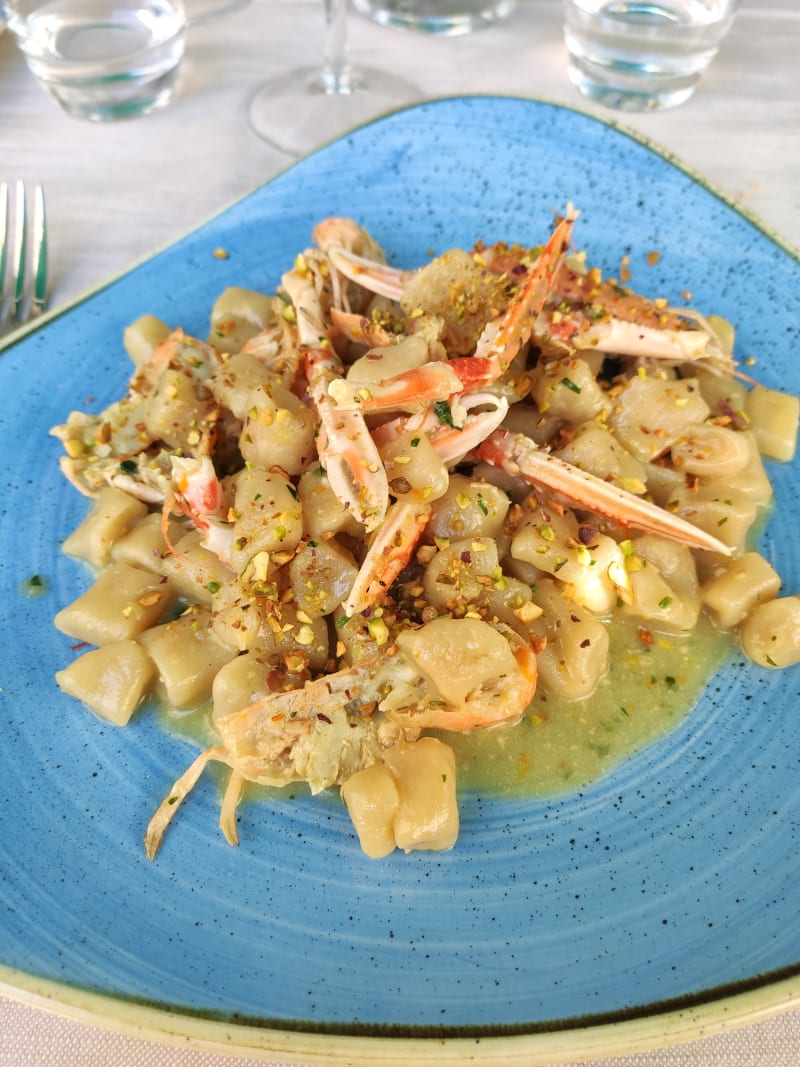 Gnocchi con scampi, agrumi e pistacchi - Puerto Fino Restaurant, Rome