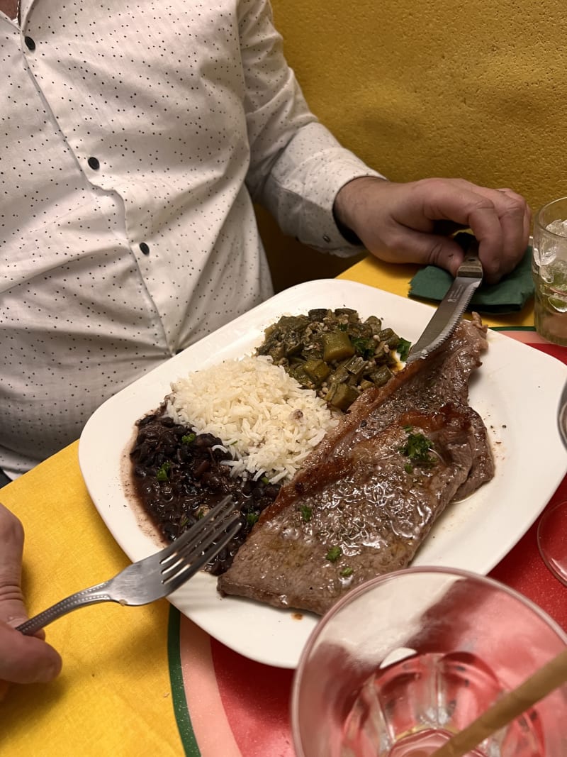Piccanha de bœuf - La Taverne du Brésil et du Cap Vert, Paris