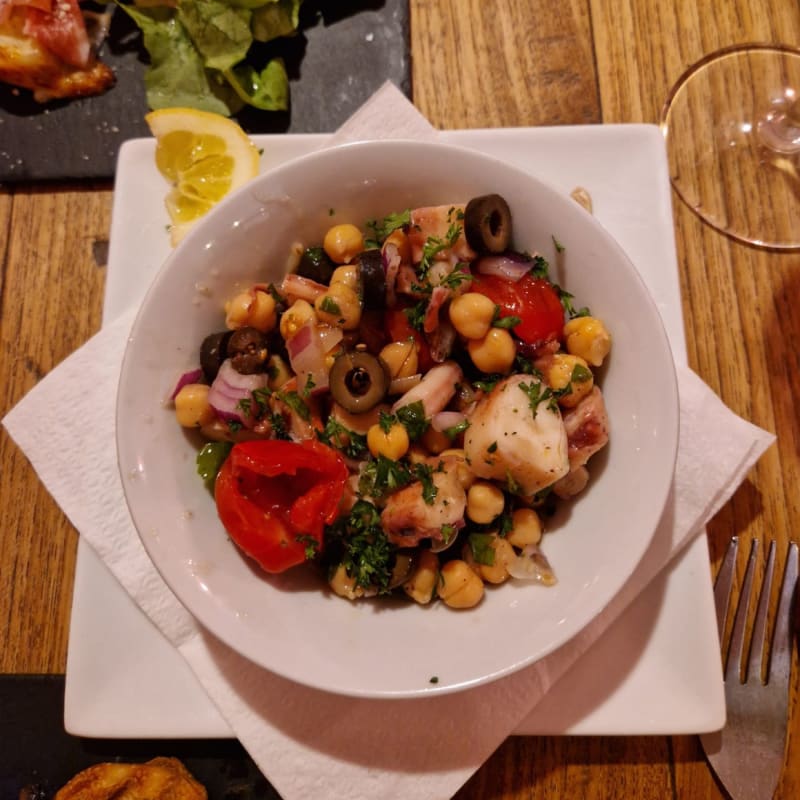 Restaurant Les Pénates Restaurant & Wine Bar Tapas (Flagey) à