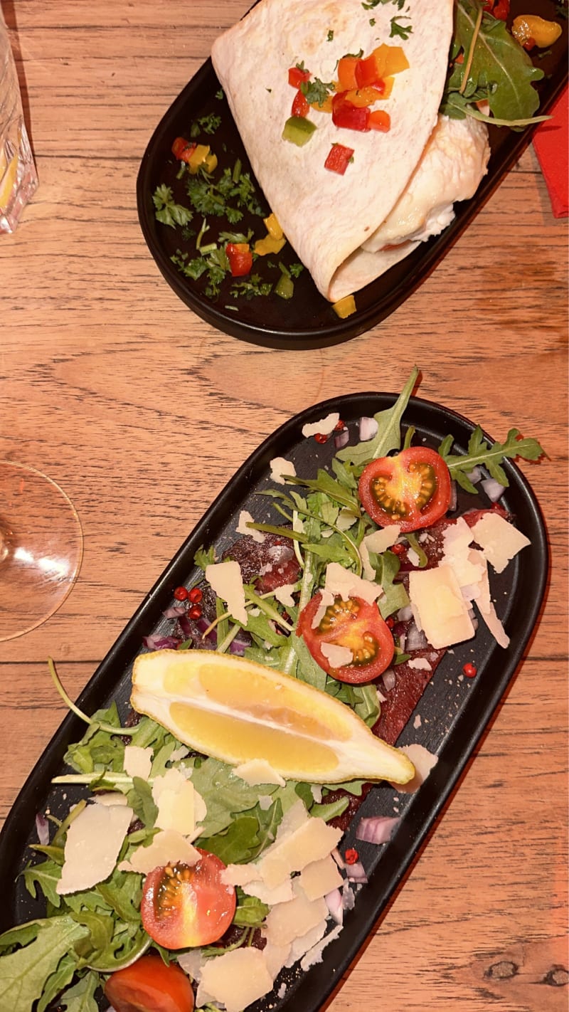 Les Pénates Restaurant & Wine Bar Tapas (Flagey) in Ixelles