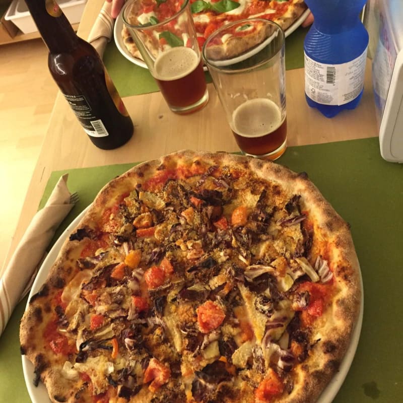 Pizza alle verdure grigliate e formaggio vengano - A Modo Bio Pizzeria Artigianale, Pesaro