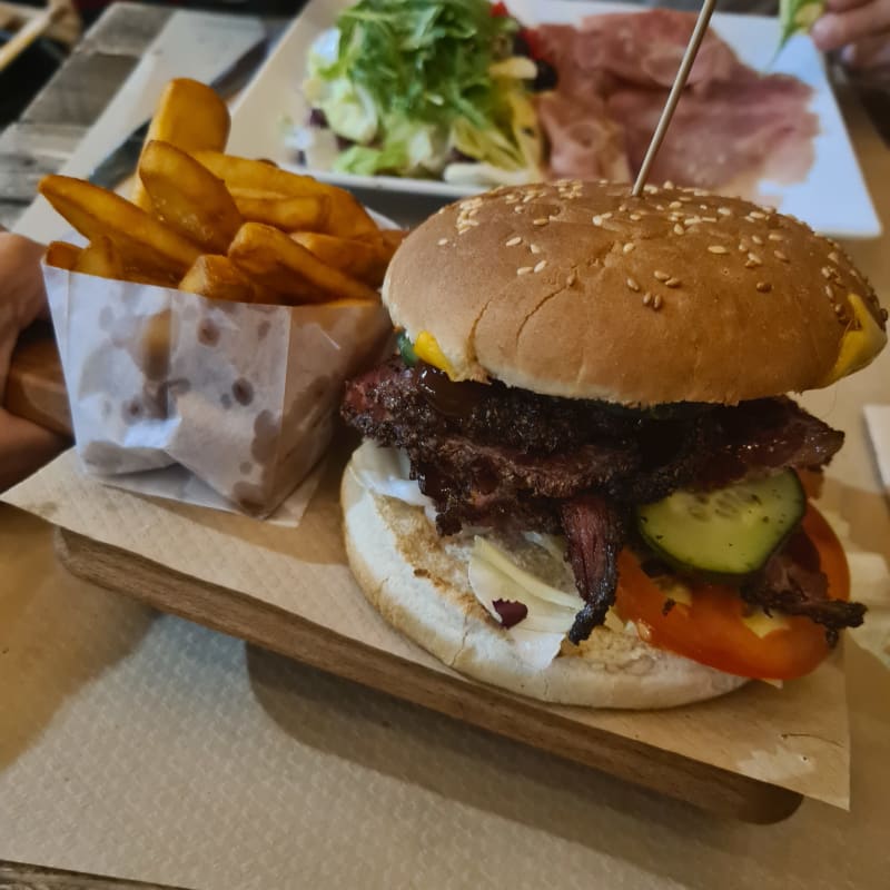 Hamburger Pastrami - Leon Bistrot, Rome