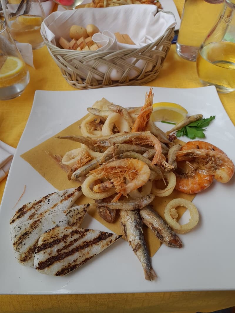 Al Pescatore Trattoria