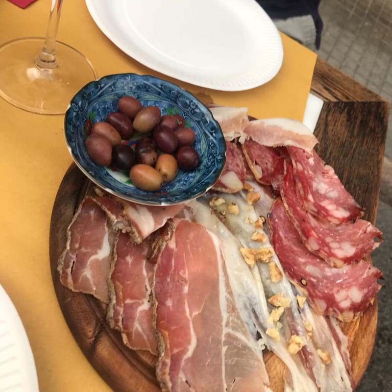  Tagliere Salumi e olive - Decale Vineria Pietrasanta, Pietrasanta