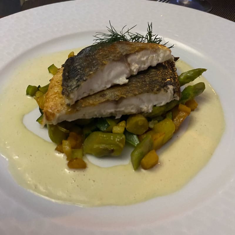 Restaurant Le Lounge Warwick Reine Astrid à Lyon Menu, avis, prix