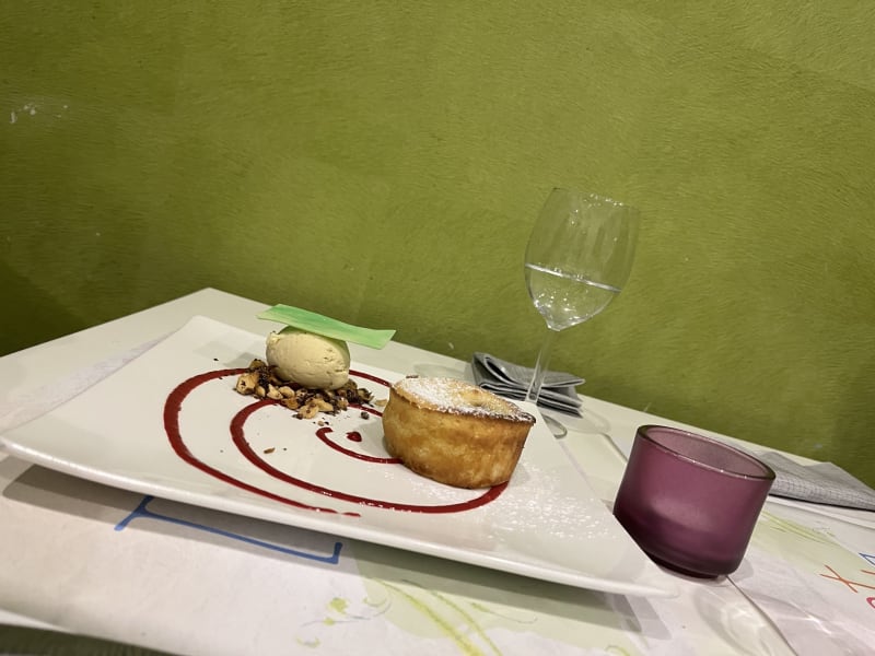 Mi cuit chocolat blanc coeur de nutella - Picture of Eat Cool, Hagondange -  Tripadvisor