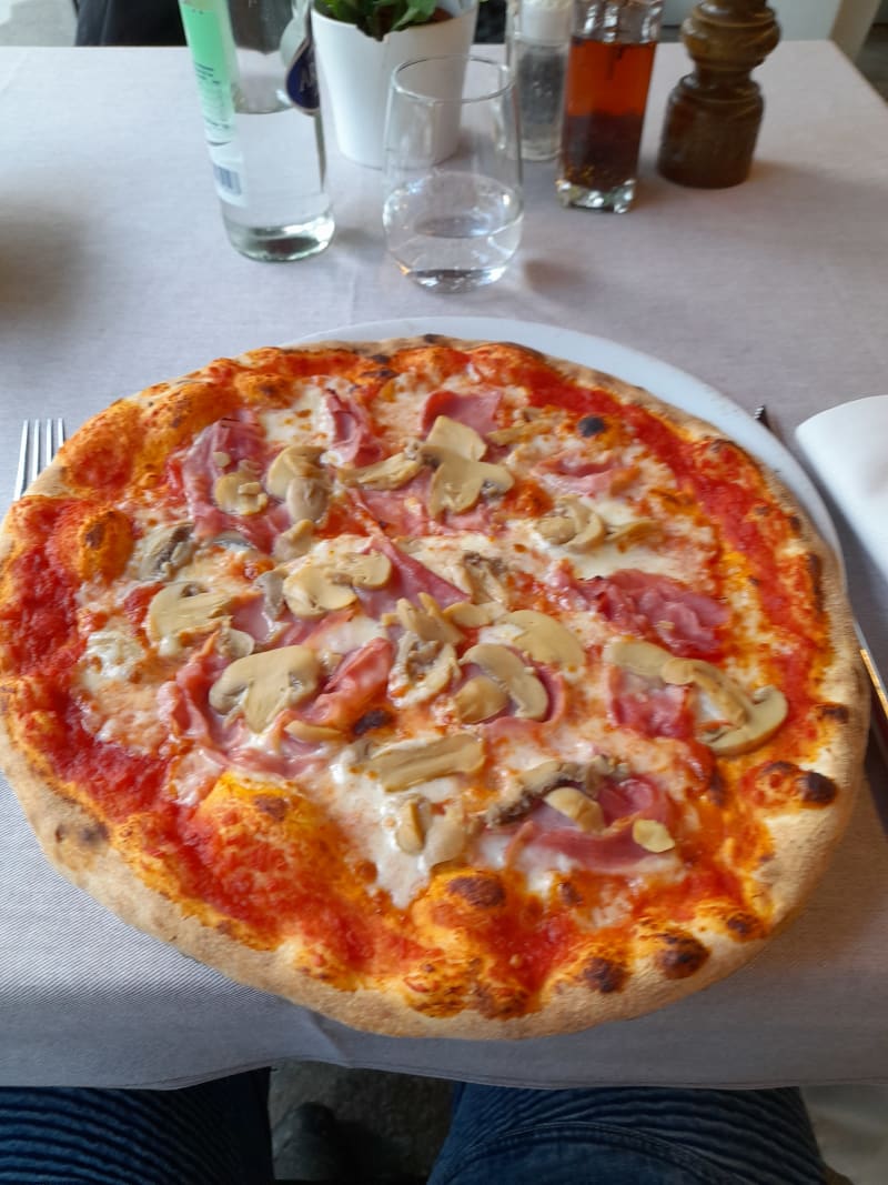 Pizza jambon champignons  - Ristorante Pizzeria Stadio Lugano, Lugano