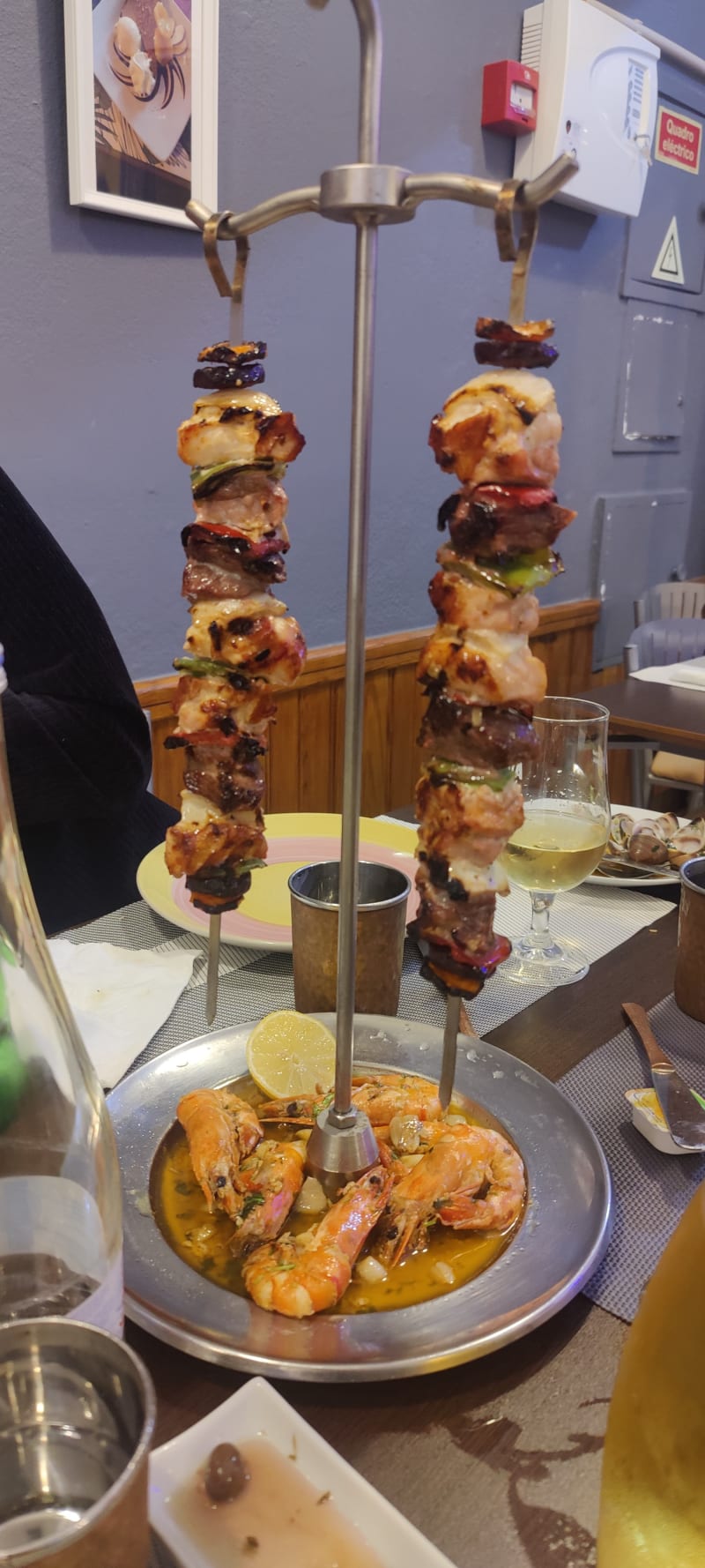 Mary Tapas Restaurante & Bar in Quarteira Bewertungen, Speisekarte