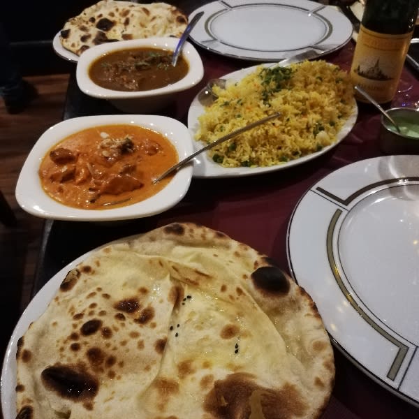 Naan, butter chicken, riz au safran... ❤️ - Le Gan'ge, Lille