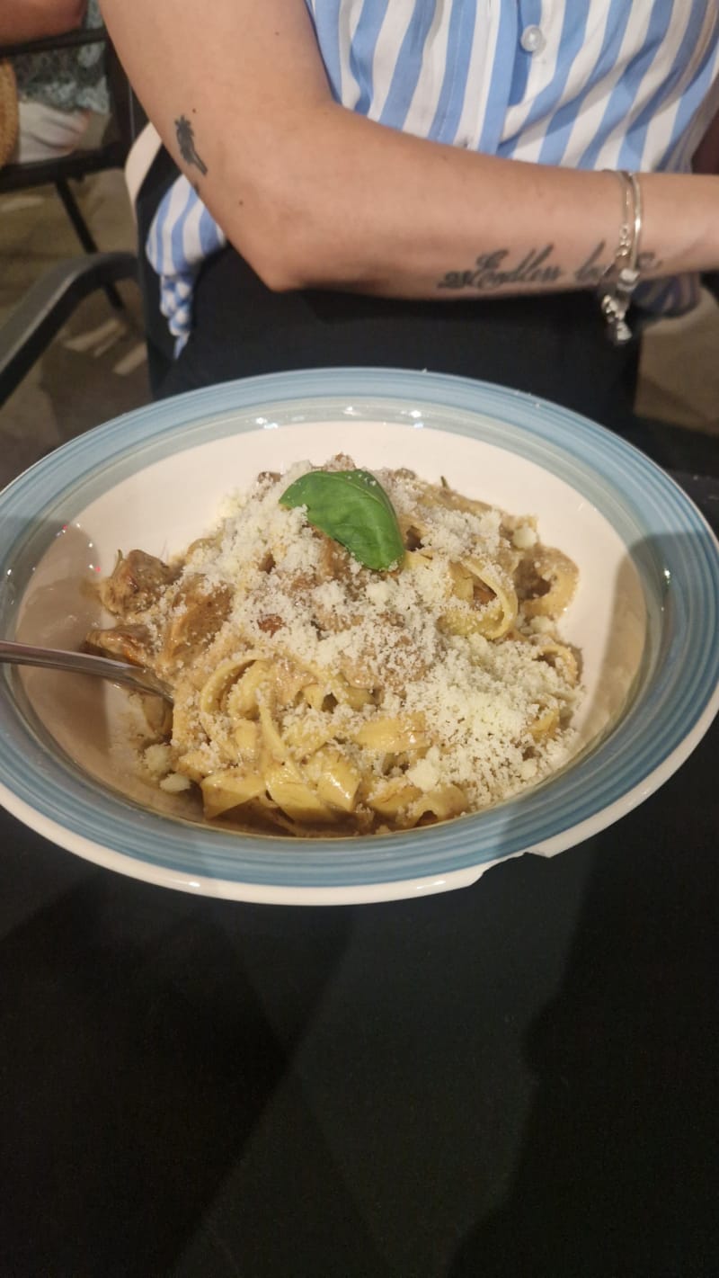 tagliatella alla bolognese - La Divina Comida Italiana, Alicante