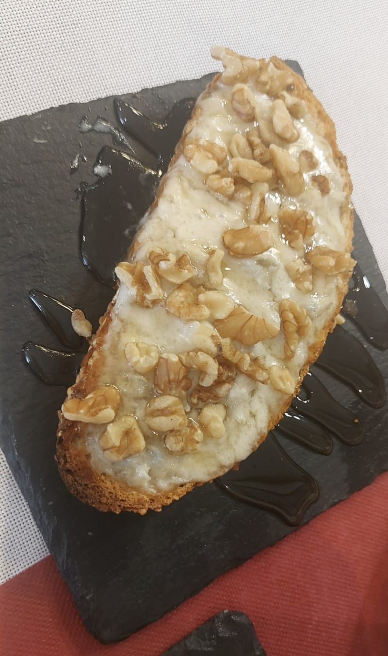 gorgonzola miele e noci - La Divina Comida Italiana, Alicante