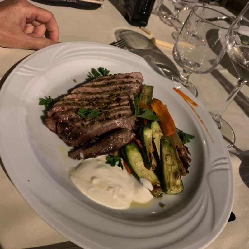 Chateaubriand di tonno con verdure grigliate  - L'Osto del Borgh Vej, Turin