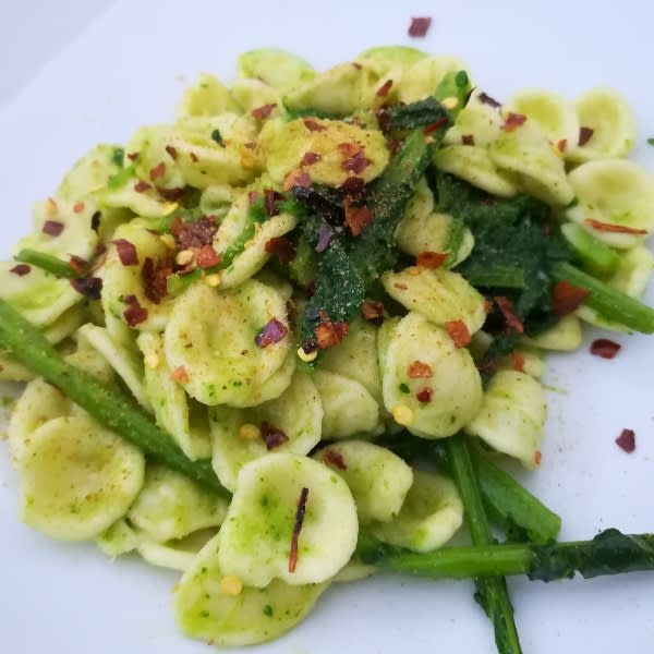 Orecchiette con cime di rapa e crusco - La Nicchia nel Sasso, Matera