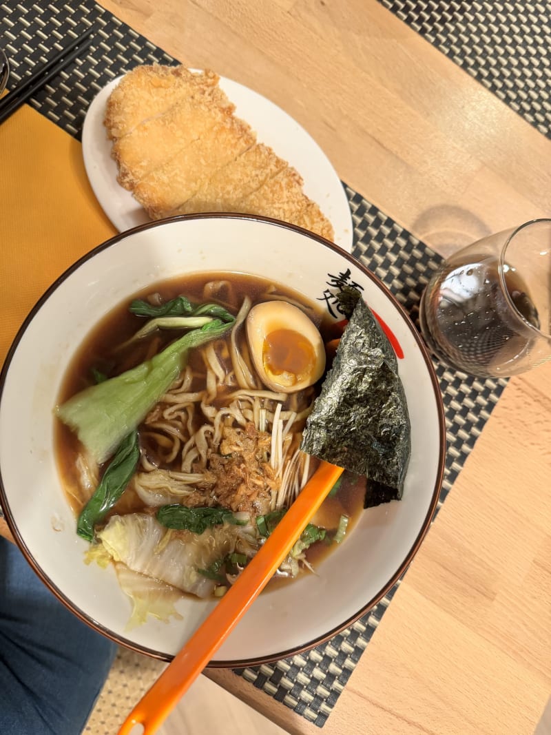 Hanamiya Ramen, Morges