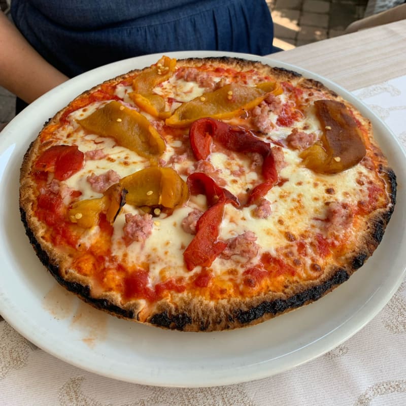 Pizza senza glutine con peperoni e salsiccia  - Lisca, Sirmione