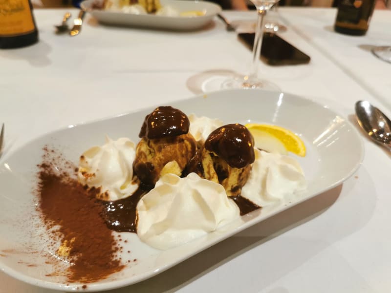 Restaurant Le Château de la Motte à Liessies Menu, avis, prix et