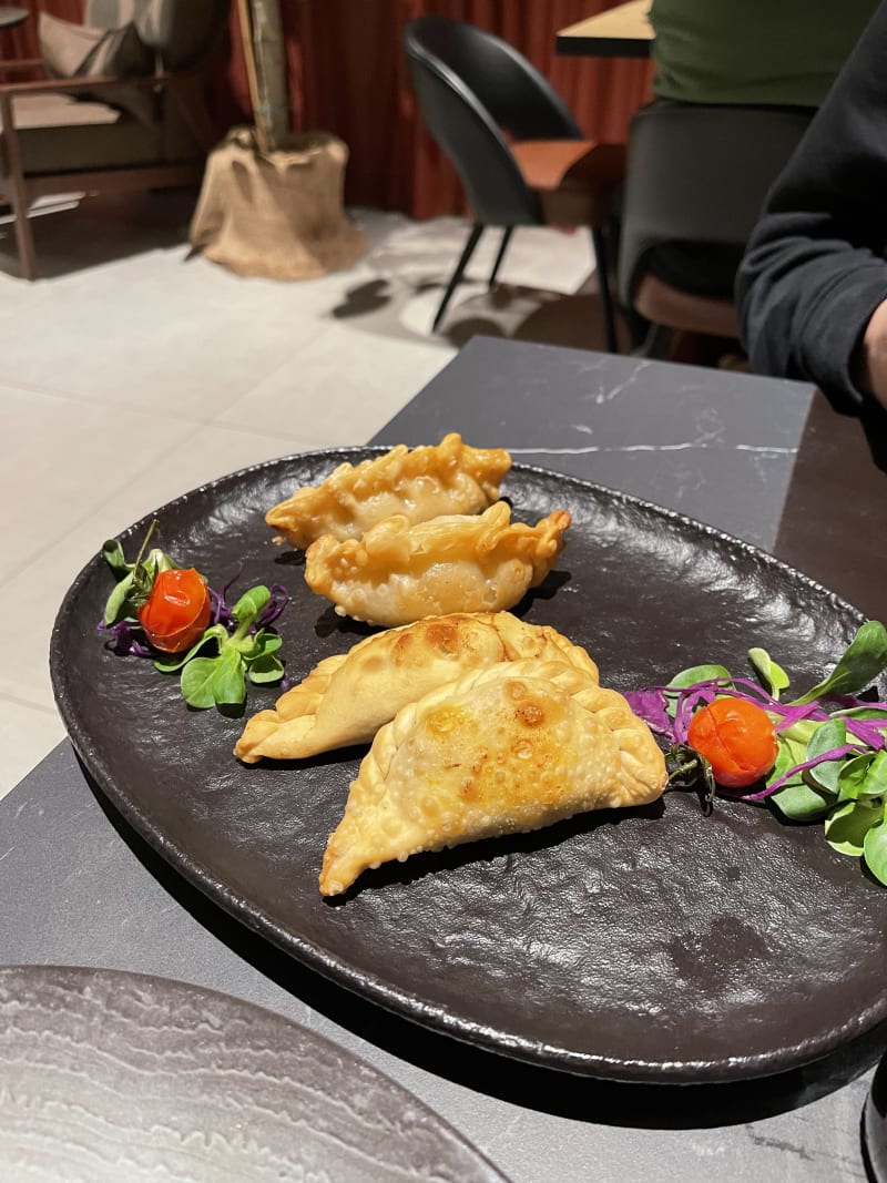 El Patio Del Gaucho, Javier a Milano Menu, prezzi, immagini