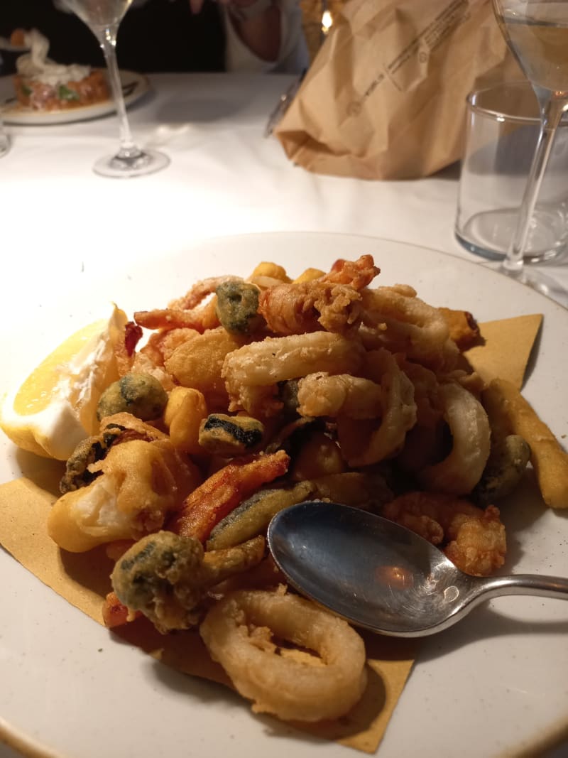 Tormaresca Vino e Cucina, Milan