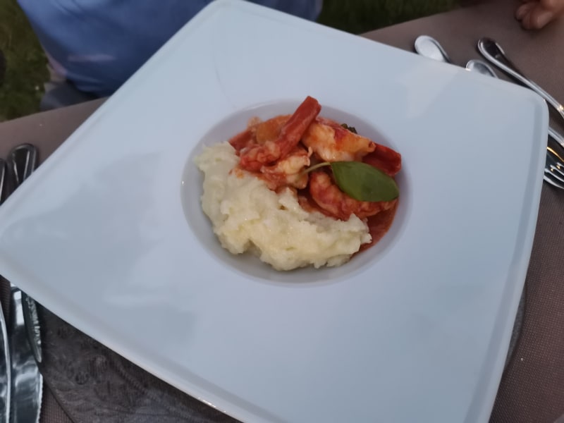 Zuppetta ai crostacei con filettini di scorfano - Ristorante Il Grande Olmo