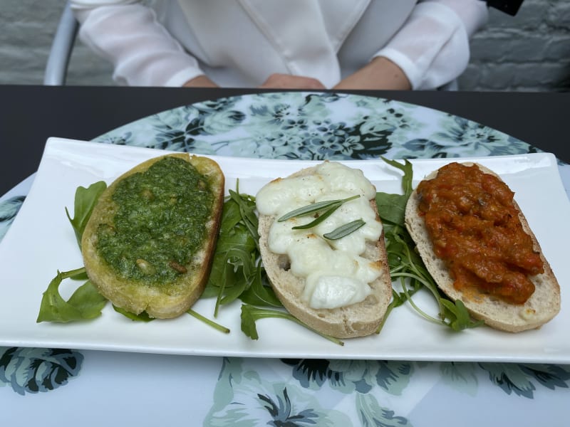 Bruschetta italiana - Restaurant Atrio, Brussels