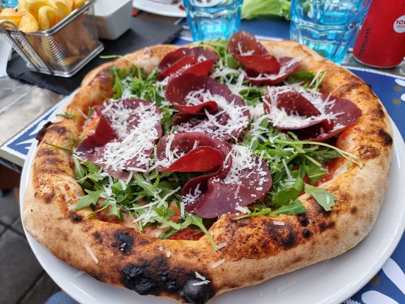 Pizzeria Elsa, Milan