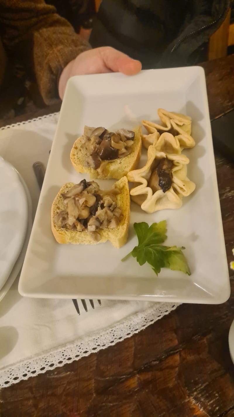 Antipasto ai sapori dell'orto con note di funghi porcini e tartufo - Antenna dal Morino