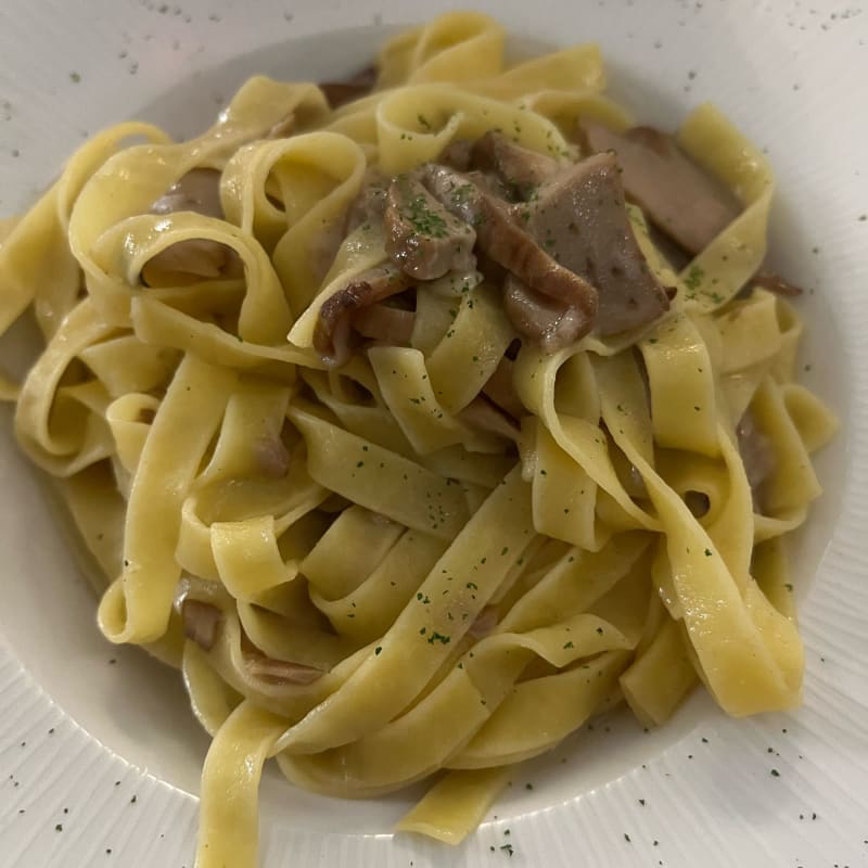 Tagliatelle ai funghi - Bucaneve