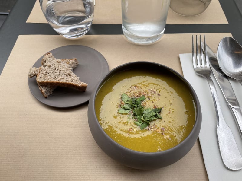 Soup de jour - excellent  - Apéti Ségur, Paris