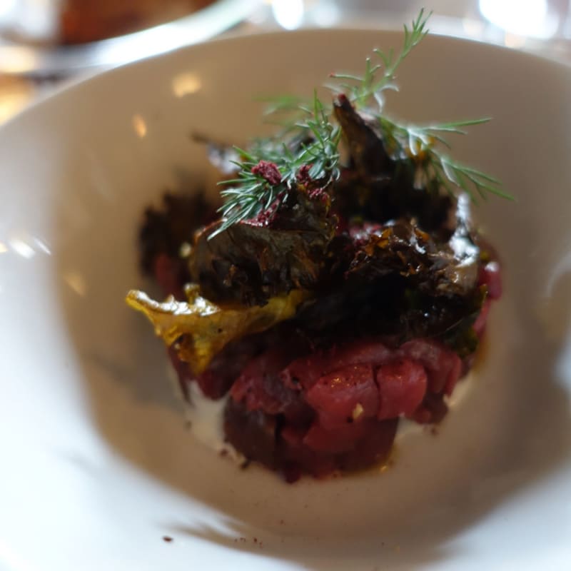 Beef tartare with some crispy veggies. Good taste. - Le Fumoir, Paris