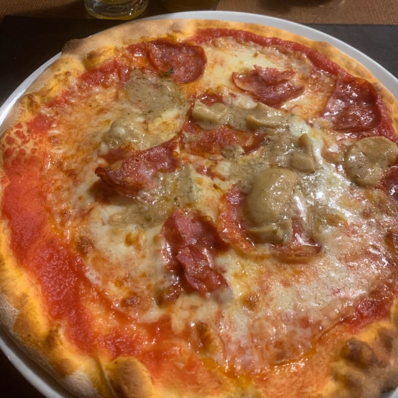 Pizza alla diavola coi funghi - Centoventicinque, Como