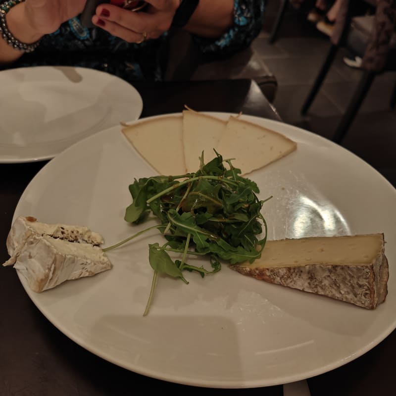 Lard et Bouchon in SaintÉmilion Bewertungen, Speisekarte und Preise