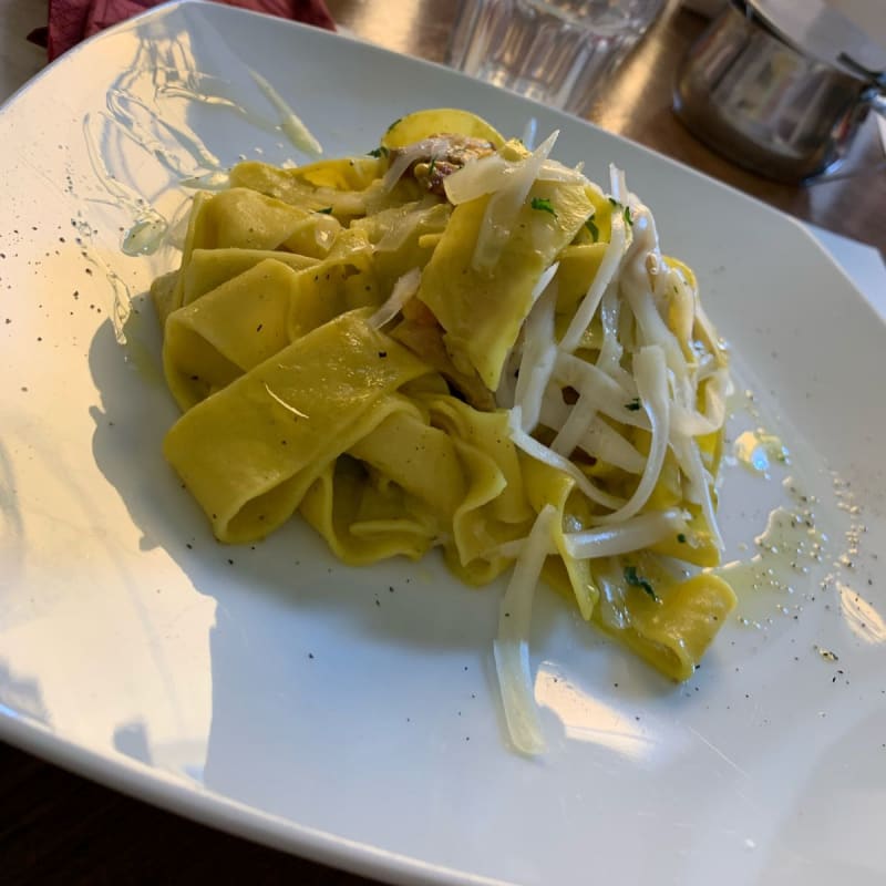 Pappardelle alla crema di zucchine ecc - Caffè Pitti, Florence