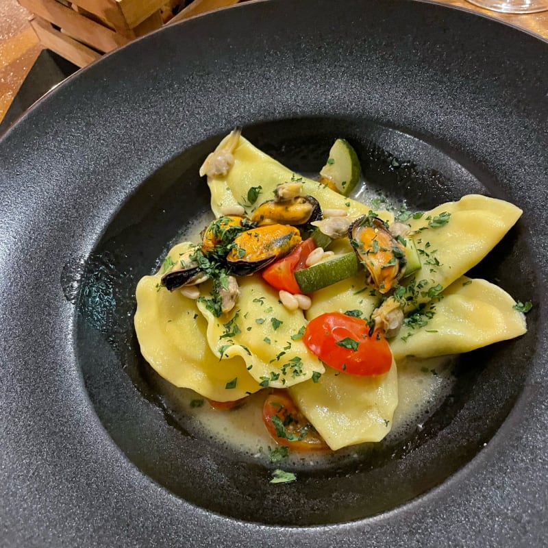 Tortelli di ricotta, vongole e cozze - Monile, Moneglia