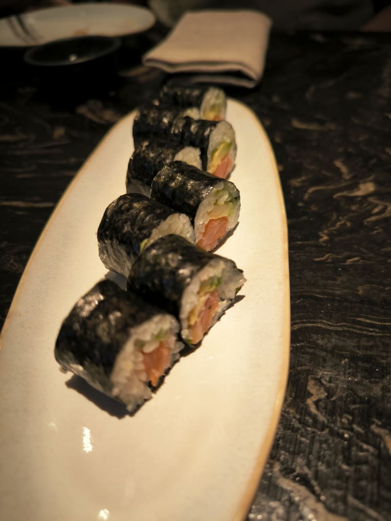 Os-Kuro - Sushi Bar y Robata, Barcelona