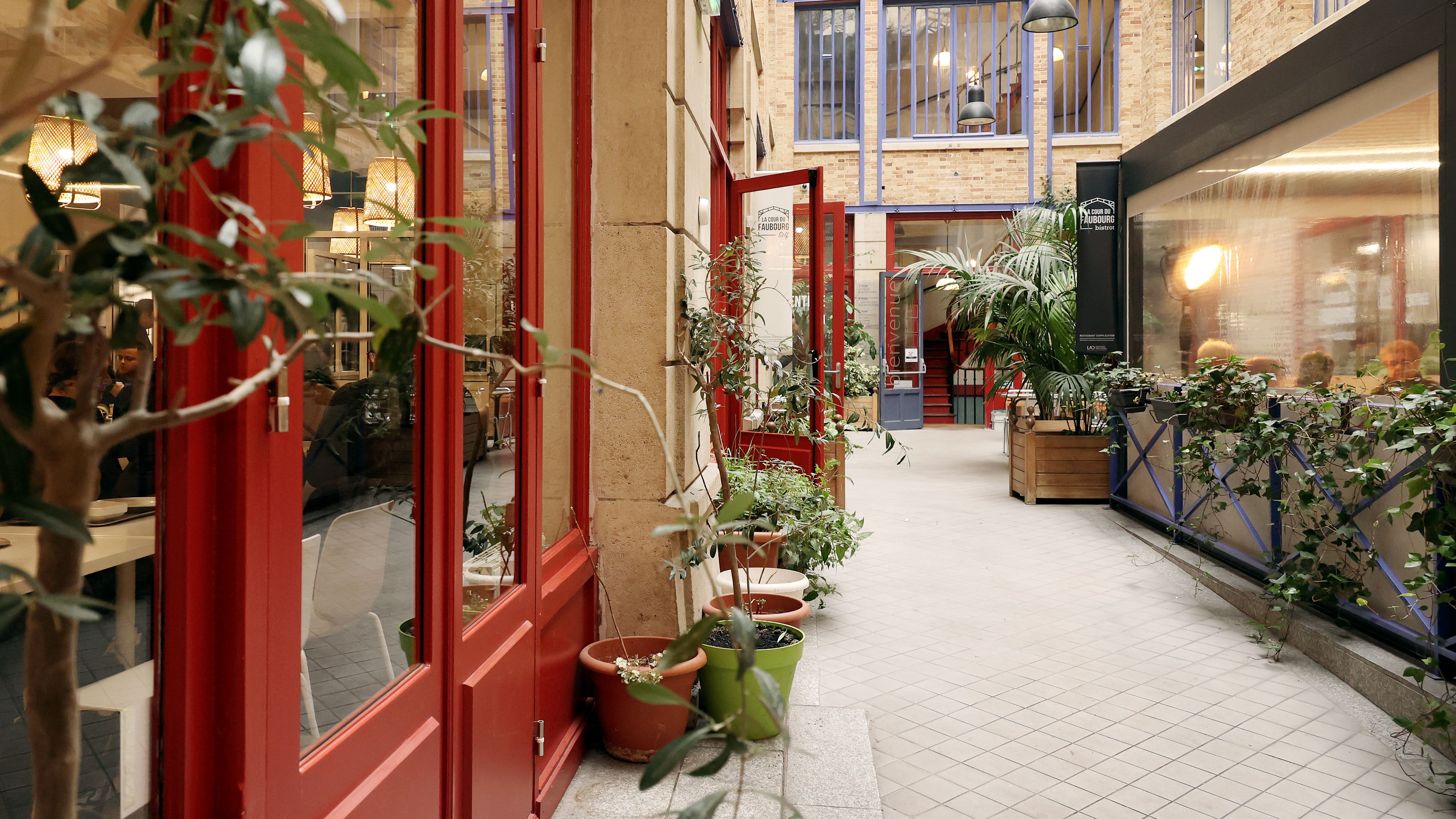 155 Rue Du Faubourg Saint Antoine 75011 Paris La Cour du Faubourg in Paris - Restaurant Reviews, Menu and Prices | TheFork