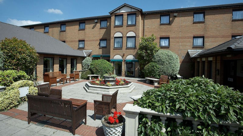 Bridgewood Manor In Chatham Restaurant Reviews Menu And Prices Thefork