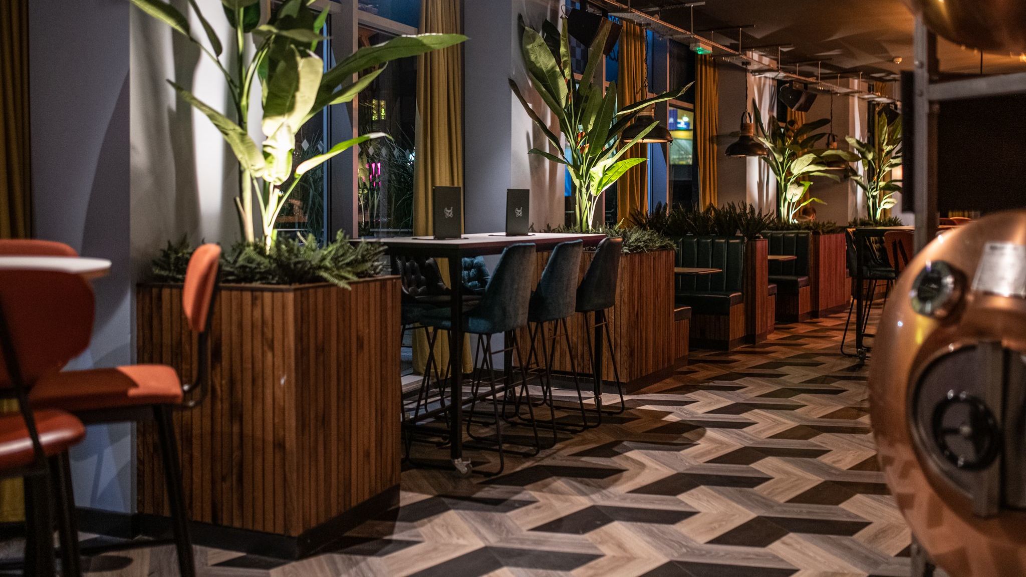 Carte et Menus 2022 Canal Club à Leeds TheFork