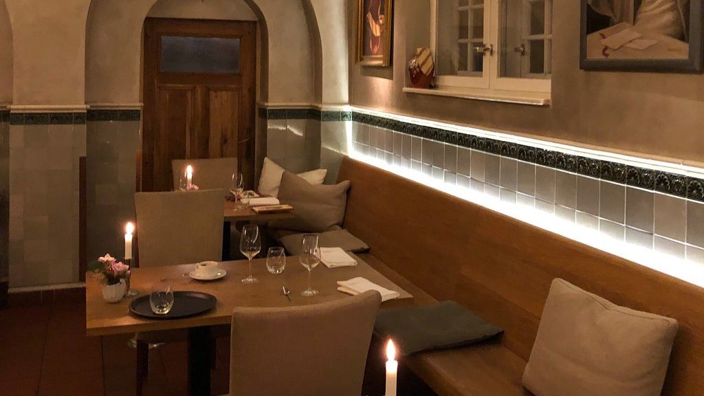 Rutz Altes Zollhaus In Berlin Bewertungen Speisekarte Und Preise Thefork Ehemals Bookatable