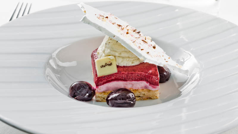 Bateaux Parisiens In Paris Restaurant Reviews Menu And Prices Thefork