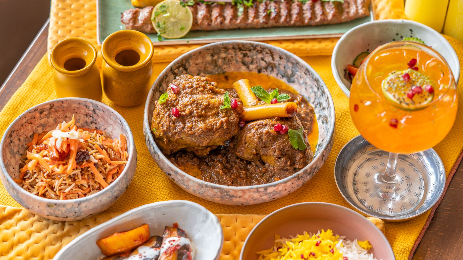 Saffraan Restaurant (eindhoven) em Eindhoven Preços, menu, morada