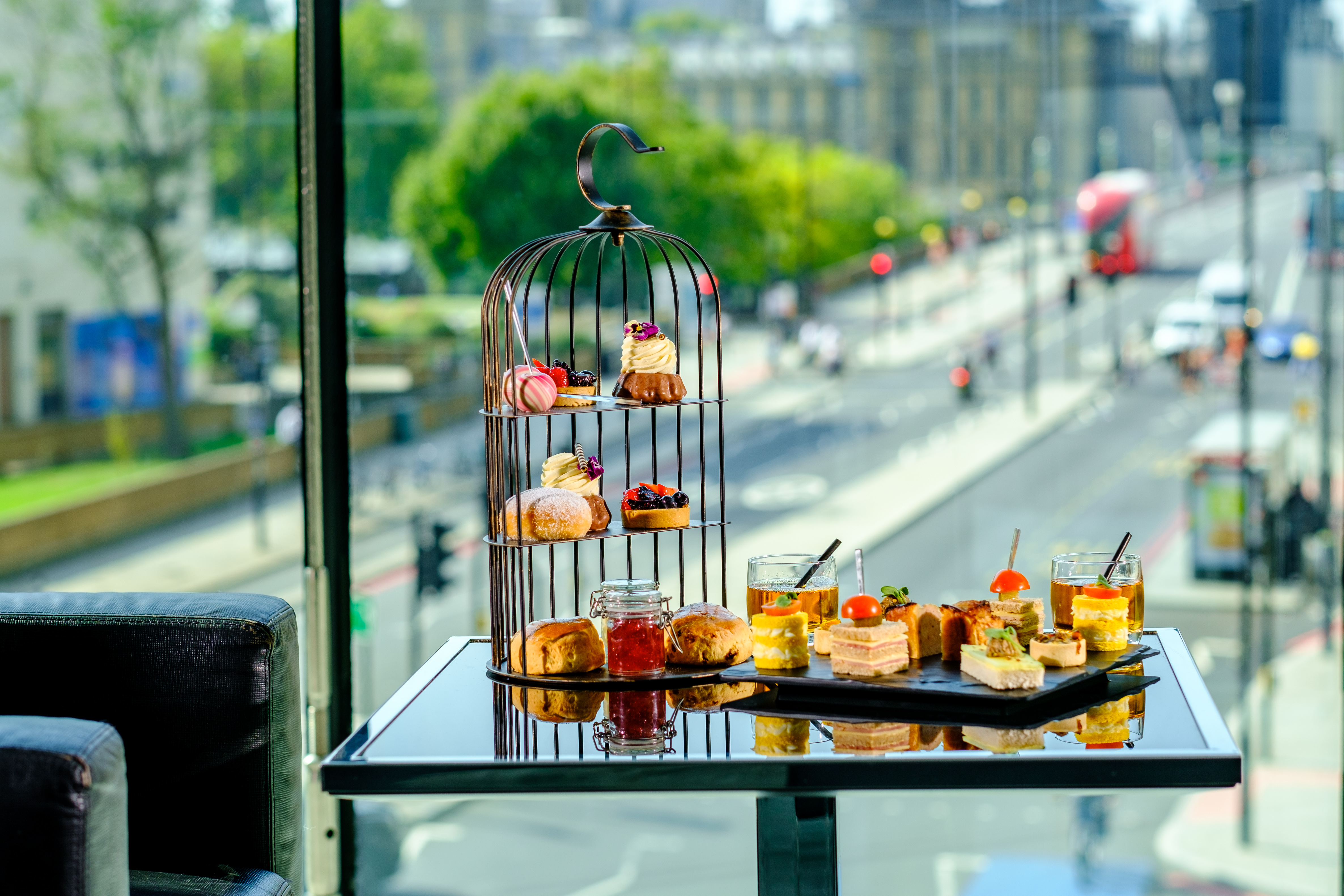 Afternoon Tea At Park Plaza Westminster Bridge In London Restaurant Reviews Menu And Prices Thefork