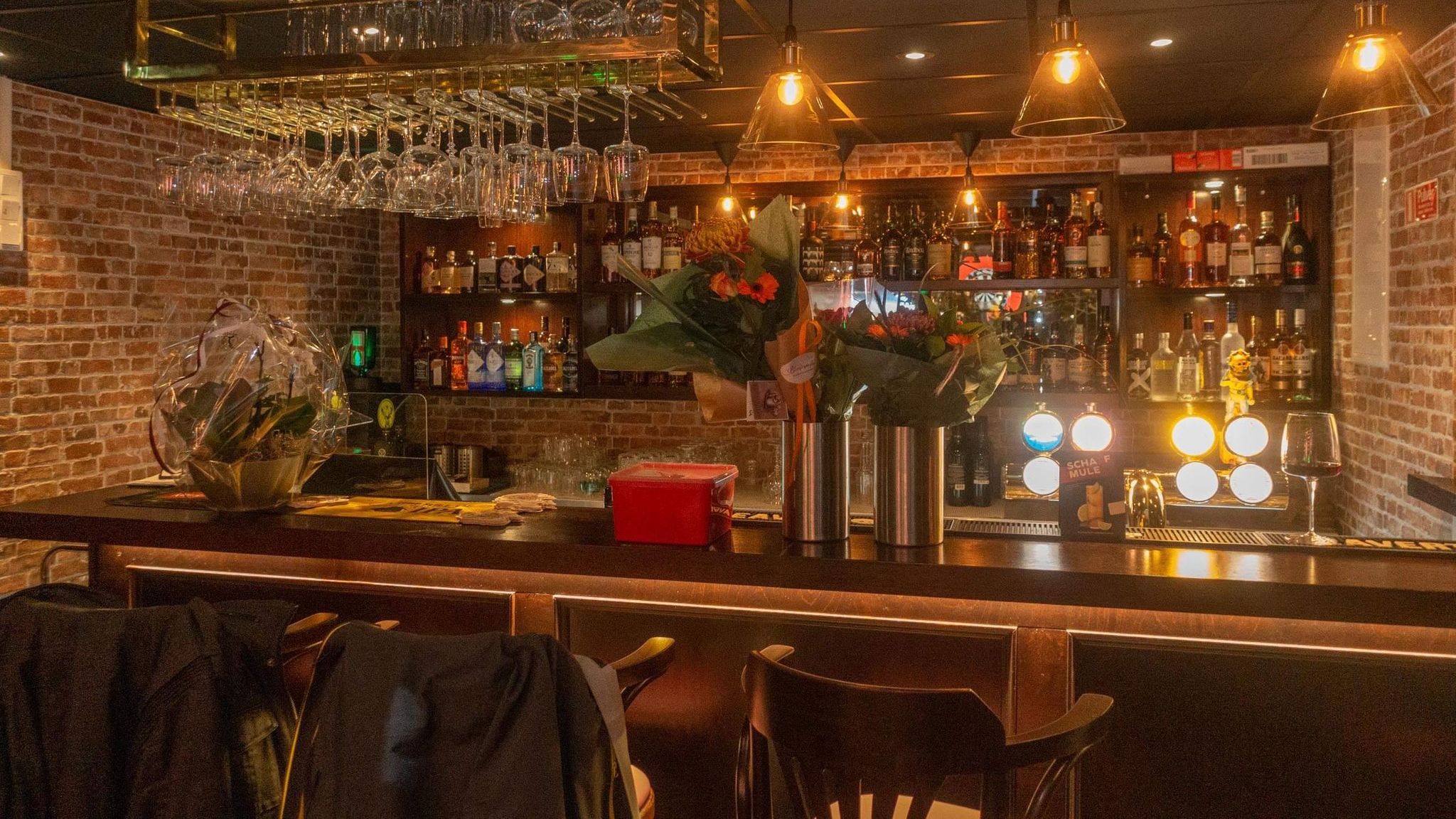 The Stable Bar & Lounge och aktivitet, Upplands Väsby