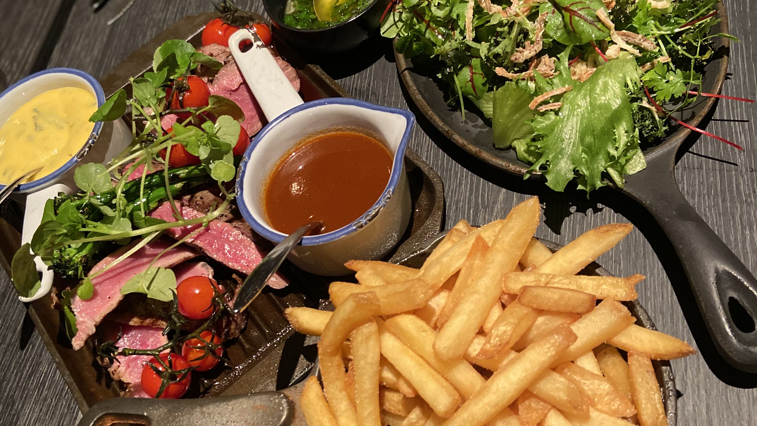 RÅ i Sundsvall - Restaurangens meny, öppettider, bokning, recensioner ...