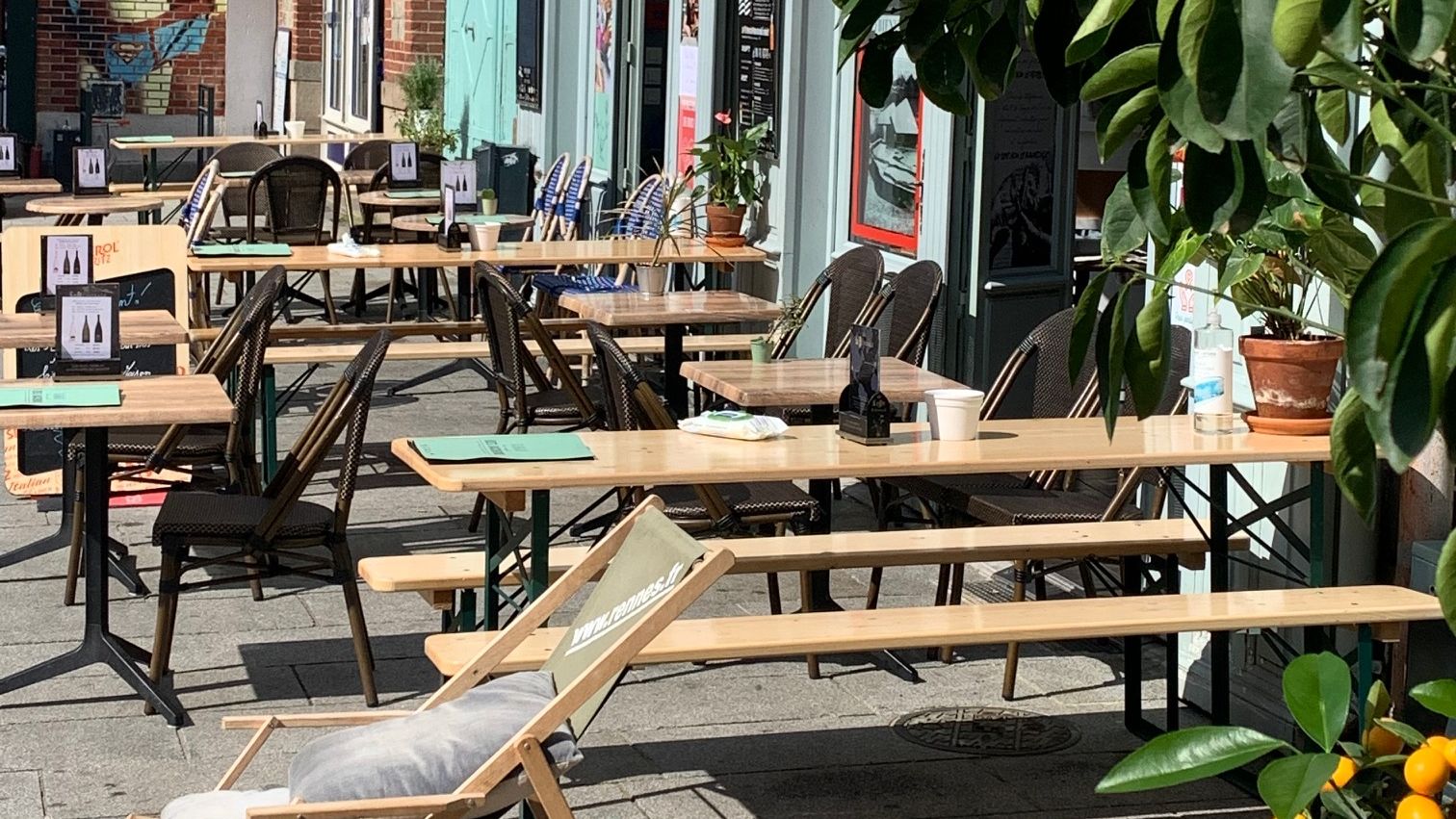 Terrasse au calme - Le café des JACOBINS, Rennes