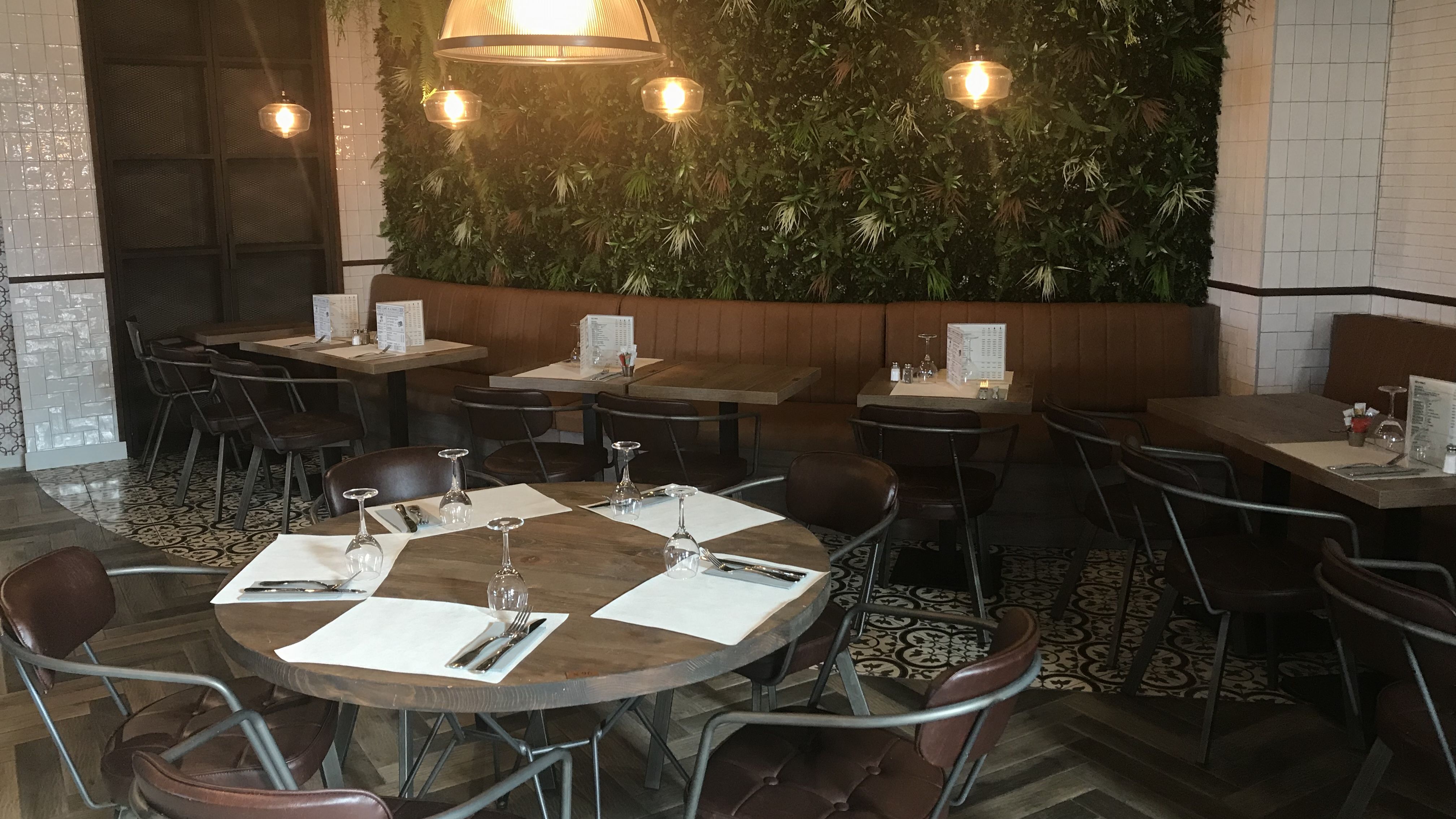 Restaurant Cafe De La Presse A Sainte Genevieve Des Bois Menu Avis Prix Et Reservation Sur Thefork Lafourchette